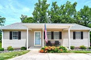 344 Endless Dr, Greer, SC 29651 - Photo 1