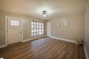 17 Riverview Cir, Greenville, SC 29611 - Photo 8