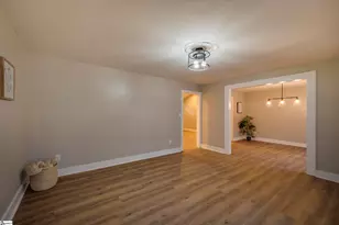 17 Riverview Cir, Greenville, SC 29611 - Photo 10