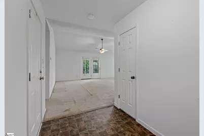 110 Feldspar Lane, Greer, SC 29650 - Photo 4