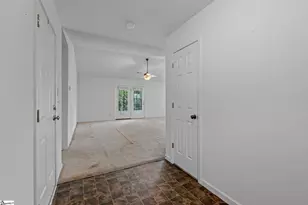 110 Feldspar Ln, Greer, SC 29650 - Photo 4