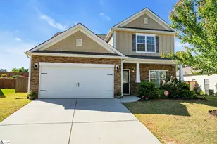209 Hartwood Lake Ln, Greer, SC 29650 - Photo 4