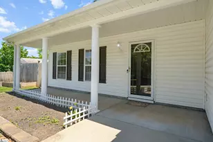 5 Red Shirt Ct, Greer, SC 29651 - Photo 2