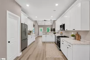 305 Appian Dr, Spartanburg, SC 29306 - Photo 14