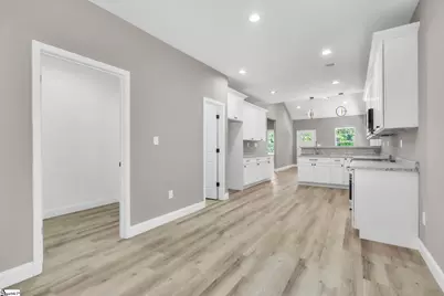 305 Appian Drive, Spartanburg, SC 29306 - Photo 8