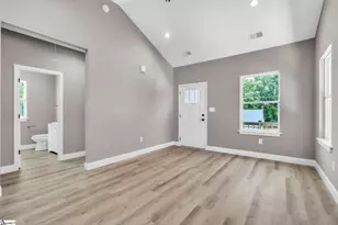 305 Appian Dr, Spartanburg, SC 29306 - Photo 4