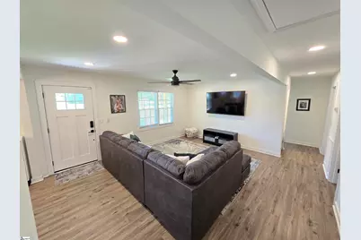 107 Springdale Drive, Belton, SC 29627 - Photo 4