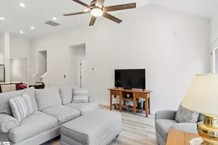 414 Ambleside Ln, Greenville, SC 29605 - Photo 2