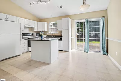 403 Crescentwood Court, Taylors, SC 29687 - Photo 8