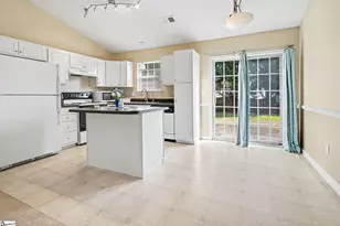 403 Crescentwood Ct, Taylors, SC 29687 - Photo 8