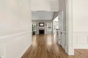 2 Wadsworth Ct, Greer, SC 29651 - Photo 2
