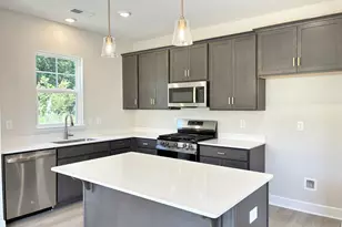 317 Blaine Ct, Greenville, SC 29607 - Photo 4