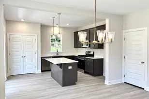 317 Blaine Ct, Greenville, SC 29607 - Photo 6