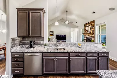 100 Ridgefield Lane, Greer, SC 29651 - Photo 8