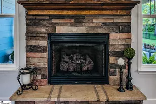 100 Ridgefield Ln, Greer, SC 29651 - Photo 6