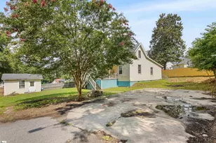 31 McCaughrin St, Pelzer, SC 29669 - Photo 2