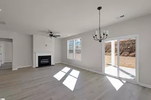 160 Hunter Ridge Dr, Boiling Springs, SC 29316 - Photo 16