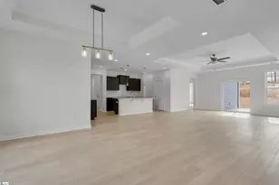 172 Hunter Ridge Dr, Boiling Springs, SC 29316 - Photo 4