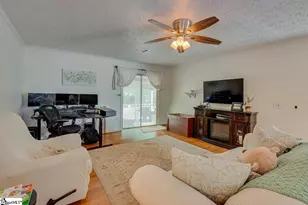 5 Riverwood Ct, Greenville, SC 29617 - Photo 4