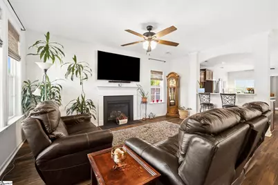 303 S Harvest Moon Way, Easley, SC 29642 - Photo 4