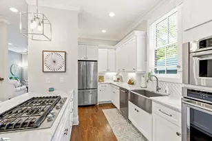 208-B Perry Ave, Greenville, SC 29601 - Photo 4