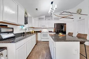 201 Melrose Rd, Greenville, SC 29605 - Photo 14
