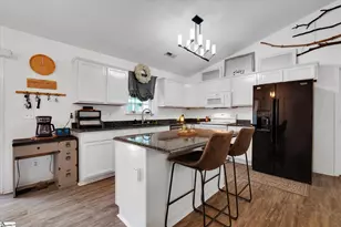 201 Melrose Rd, Greenville, SC 29605 - Photo 10