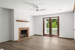 211 Brookside Dr, Duncan, SC 29334 - Photo 4
