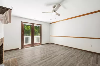211 Brookside Drive, Duncan, SC 29334 - Photo 8