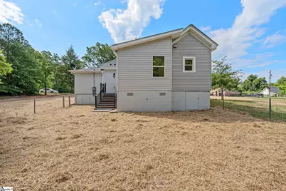 444 W Peachtree Street, Woodruff, SC 29388 - Photo 16