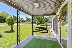 111 Lewis St, Clinton, SC 29325 - Photo 4