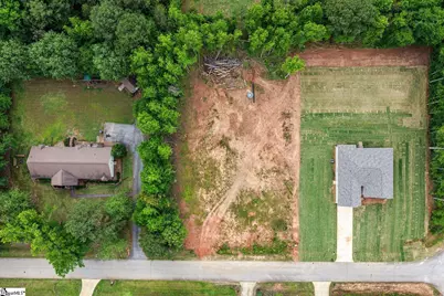 102 Indian Ridge Drive, Laurens, SC 29360 - Photo 2