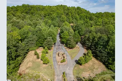 110 Bernhardt Way, Pickens, SC 29671 - Photo 8