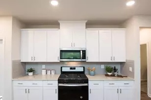 989 Penfold Pointe Pointe, Wellford, SC 29385 - Photo 4