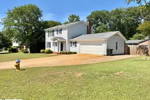 207 Needles Dr, Simpsonville, SC 29680 - Photo 2