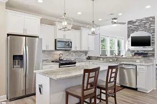 140 Double Crest Dr, Taylors, SC 29687 - Photo 10