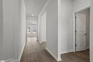 240 Pretoria Dr, Woodruff, SC 29388 - Photo 4