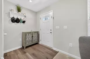 2034 Evanston Dr, Wellford, SC 29384 - Photo 8