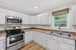 106 S Green St, Williamston, SC 29697 - Photo 12