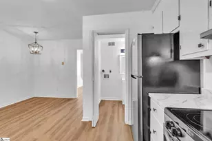 1 Hartsville Dr, Taylors, SC 29687 - Photo 12