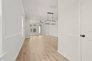 469 Sweetbay St, Seneca, SC 29678 - Photo 4