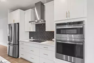 136B Gibbs St, Greenville, SC 29601 - Photo 8