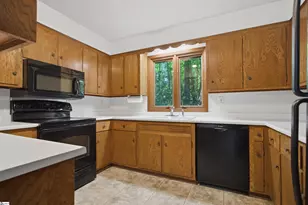 16 Oakleaf Rd, Greenville, SC 29609 - Photo 12