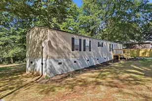 101 Jasper Dr, Belton, SC 29627 - Photo 2