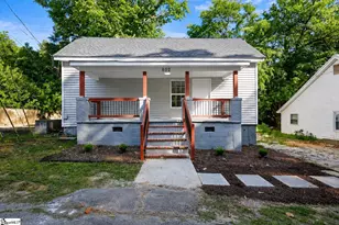 802 W Hampton St, Laurens, SC 29360 - Photo 1