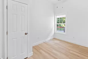 802 W Hampton St, Laurens, SC 29360 - Photo 8