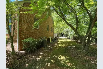 610 S. Adair Street, Clinton, SC 29325 - Photo 2