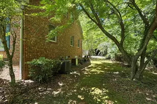610 S Adair St, Clinton, SC 29325 - Photo 2
