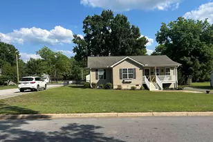 306 Shands St, Clinton, SC 29325 - Photo 2