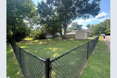 306 Shands Street, Clinton, SC 29325 - Photo 8